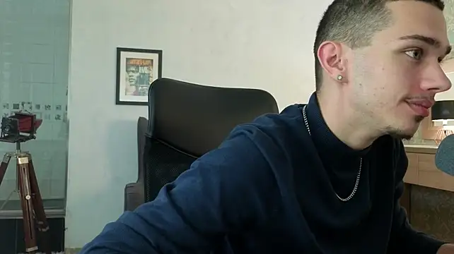 XXX chat uživo modela KaydenDrew