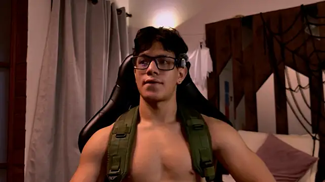 TonyPetrovjs Chat XXX in diretta