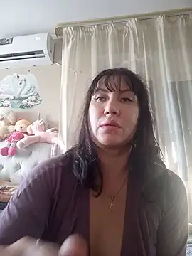 צ'אט XXX בשידור חי של SERAFIMA79