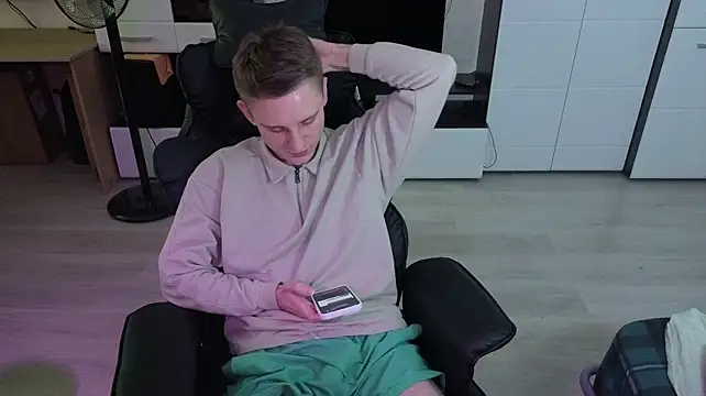 pvlpstvy – Naživo XXX chat