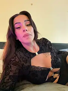 -Alisa live XXX chat