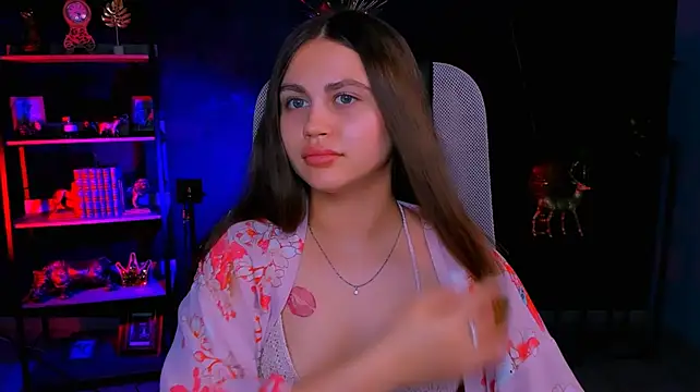 MissTessaGlow Adlı Modelin Canlı XXX Sohbeti