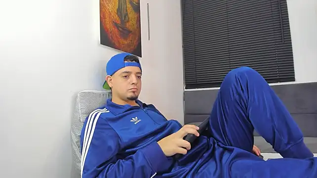 alejandro_calderon1's Live XXX Chat