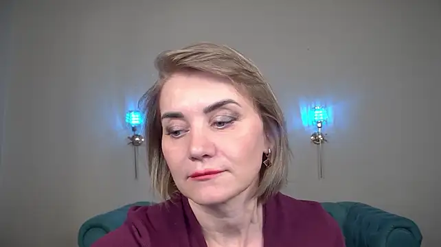 AdeleRocher's Live XXX Chat