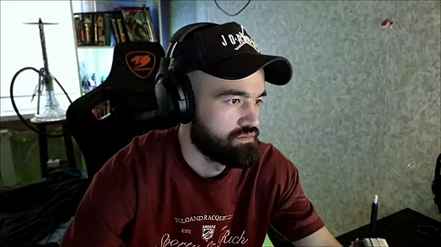 _Serious_Man live XXX chat