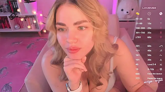 XXX chat uživo modela pussy-kattt