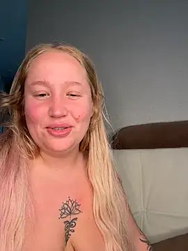 EveryTokenIsImportant – Live XXX-chat