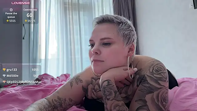 LikaBerry1 live XXX chat