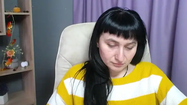 NinaFlawlees live XXX chat