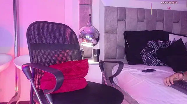 Chat +18 de LucasThomson_ ao vivo