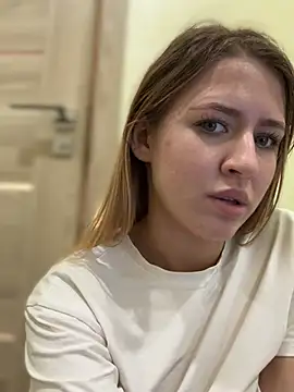AriNova_ Adlı Modelin Canlı XXX Sohbeti