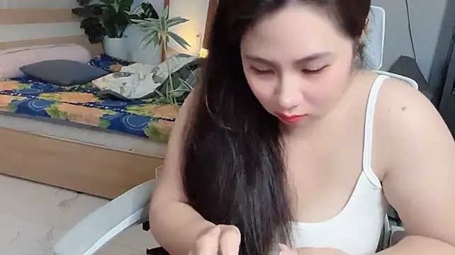 צ'אט XXX בשידור חי של Sweet_Nini