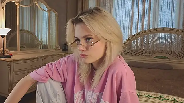 MercedezTimbs Live XXX-Chat