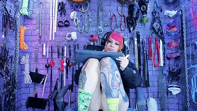 PANDORANEZZ live XXX chat