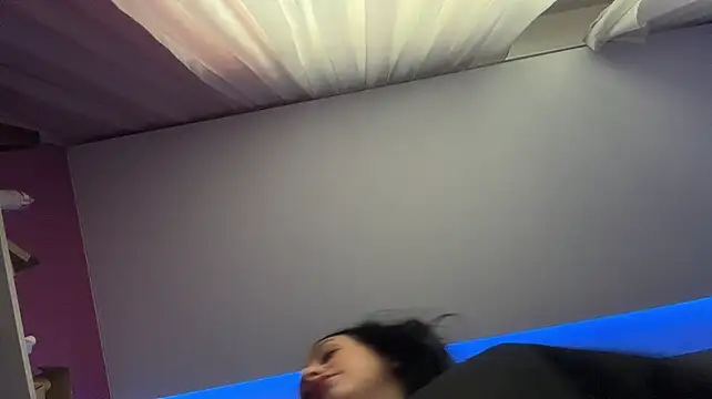 Chat XXX ao vivo de RisaPanak