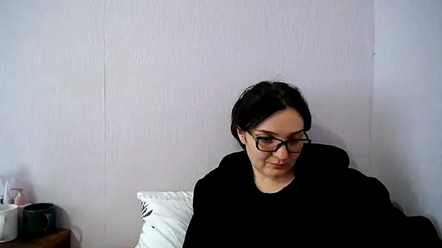 Shiny_gine live XXX chat