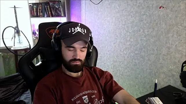 _Serious_Man Chat XXX live