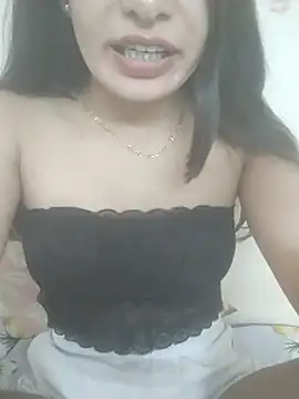 צ'אט XXX בשידור חי של sitara_singh_