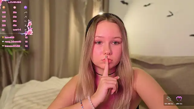 queenneee Live XXX-chat