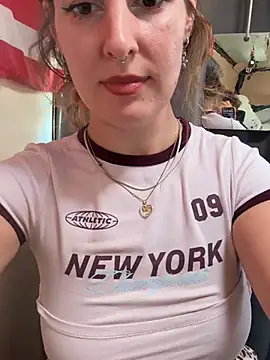 Chat XXX ao vivo de LillyFlowerson