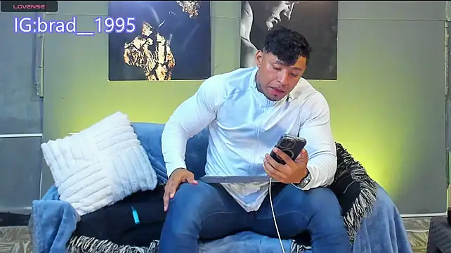 bradley_smith élő XXX-chatje