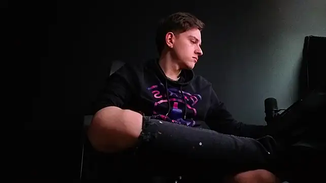 FelixStarkk Adlı Modelin Canlı XXX Sohbeti