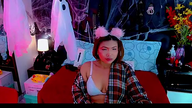แชท XXX สดของ Cloelombard