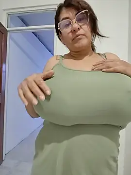 دردشة AlexxiaaMat الجنسية المباشرة