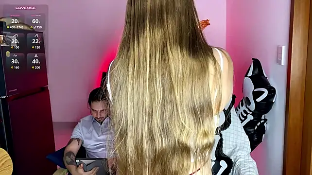 Chat XXX ao vivo de INSOMNIA_strip