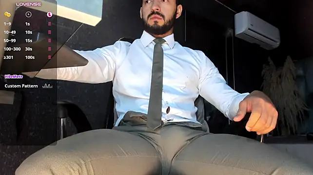 צ'אט XXX בשידור חי של MarkWalker__
