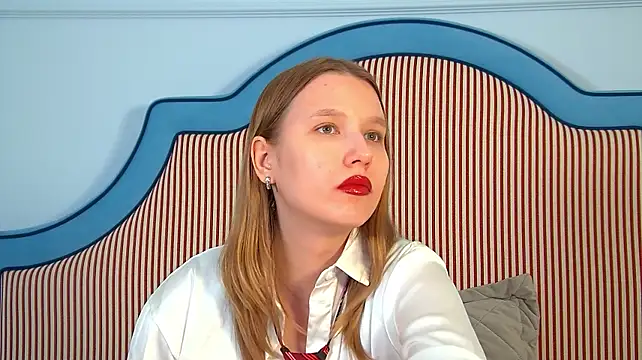 LiliLinn live XXX chat