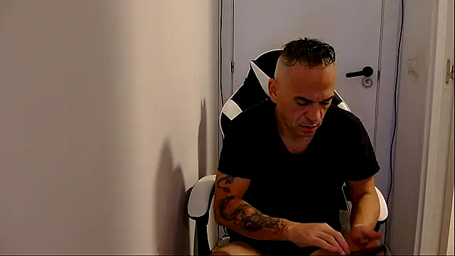 XXX chat uživo modela mateocali25