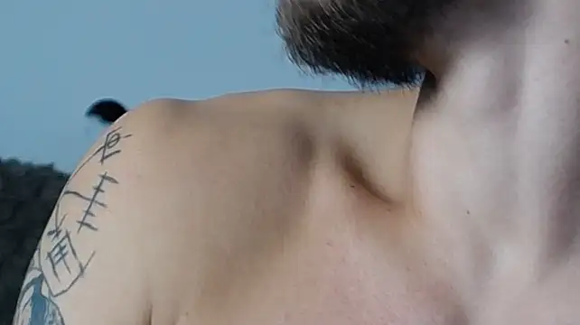 แชท XXX สดของ Avgust__