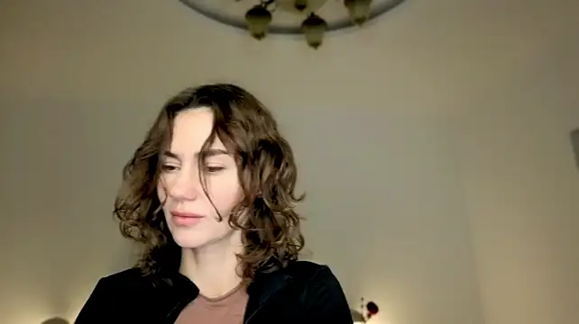 Miss_juliaa_'s Live XXX Chat