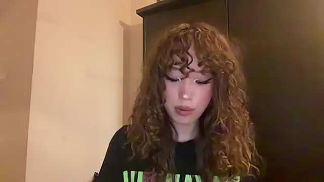 KamalaCoit's Live XXX Chat