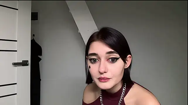NadaSidles Adlı Modelin Canlı XXX Sohbeti