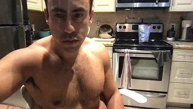 BigGuyMuscle élő XXX-chatje