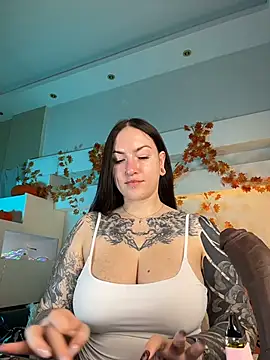 دردشة Tattitude_ الجنسية المباشرة