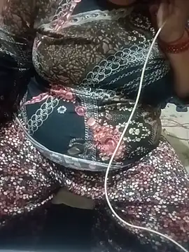Simran_008 Chat XXX live