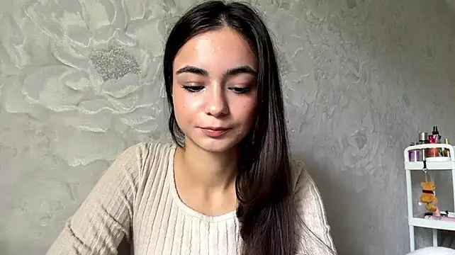CrissySlominski Adlı Modelin Canlı XXX Sohbeti