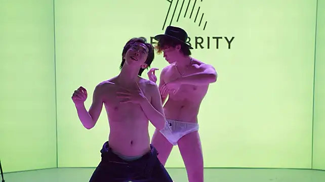 open001 即時 XXX 聊天