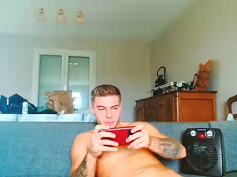 Elkafit28's Live XXX Chat