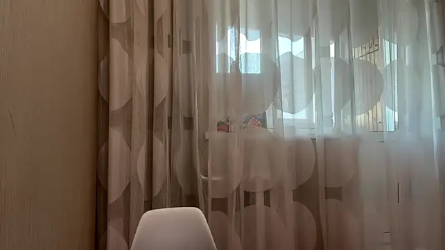 TawnaQasba Adlı Modelin Canlı XXX Sohbeti