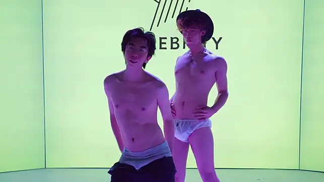 open001's Live XXX Chat