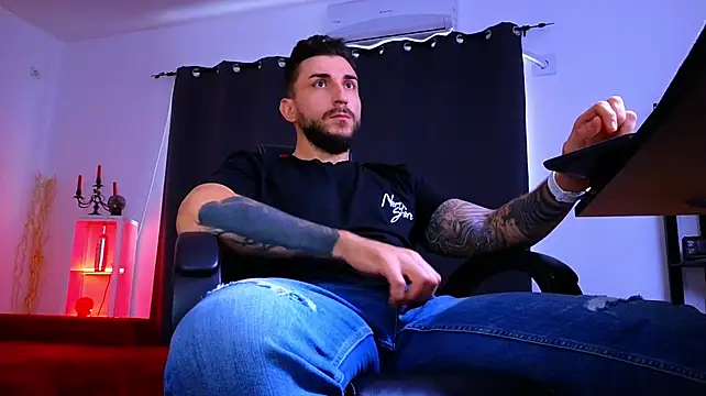 دردشة MightyAaron66 الجنسية المباشرة