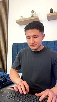 Alexander_Connor Adlı Modelin Web Kamerası Şovu