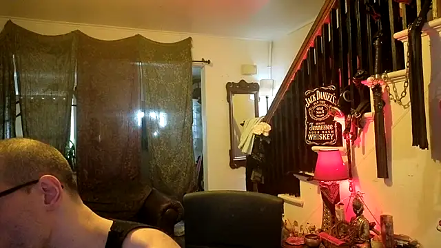 MasterDaddyCool live XXX chat