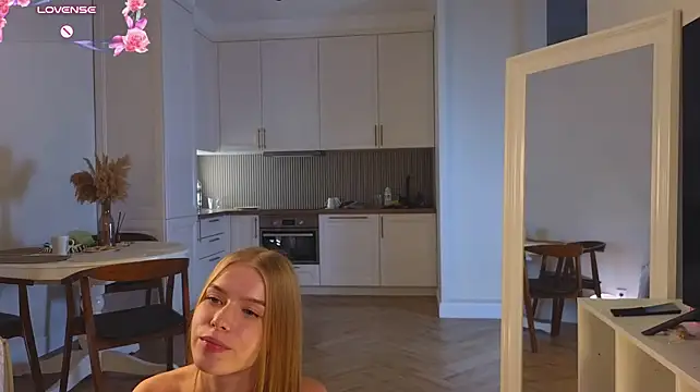 EnriquetaThomley Chat XXX in diretta