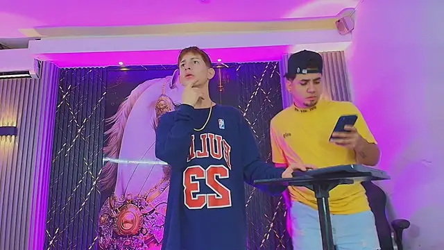 The_Boy_King_のライブXXXチャット