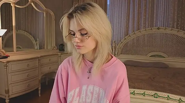 MercedezTimbs live XXX chat